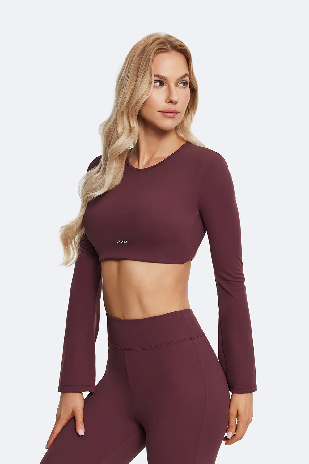 Backless Full-Sleeve Crop Top - Image 3