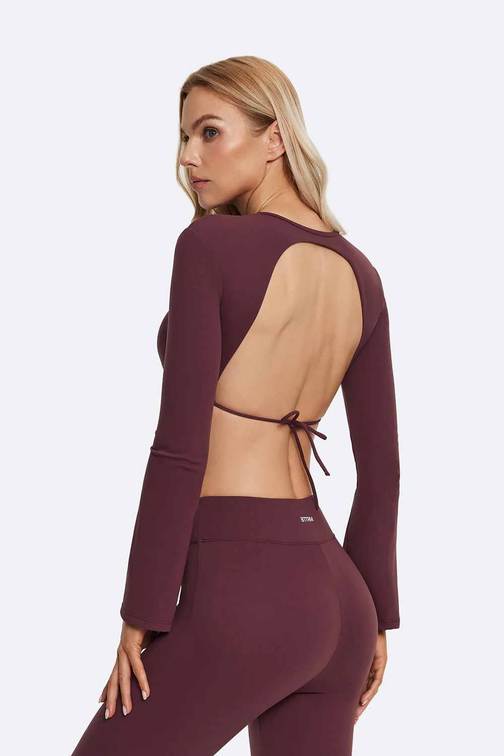Backless Full-Sleeve Crop Top - Image 5