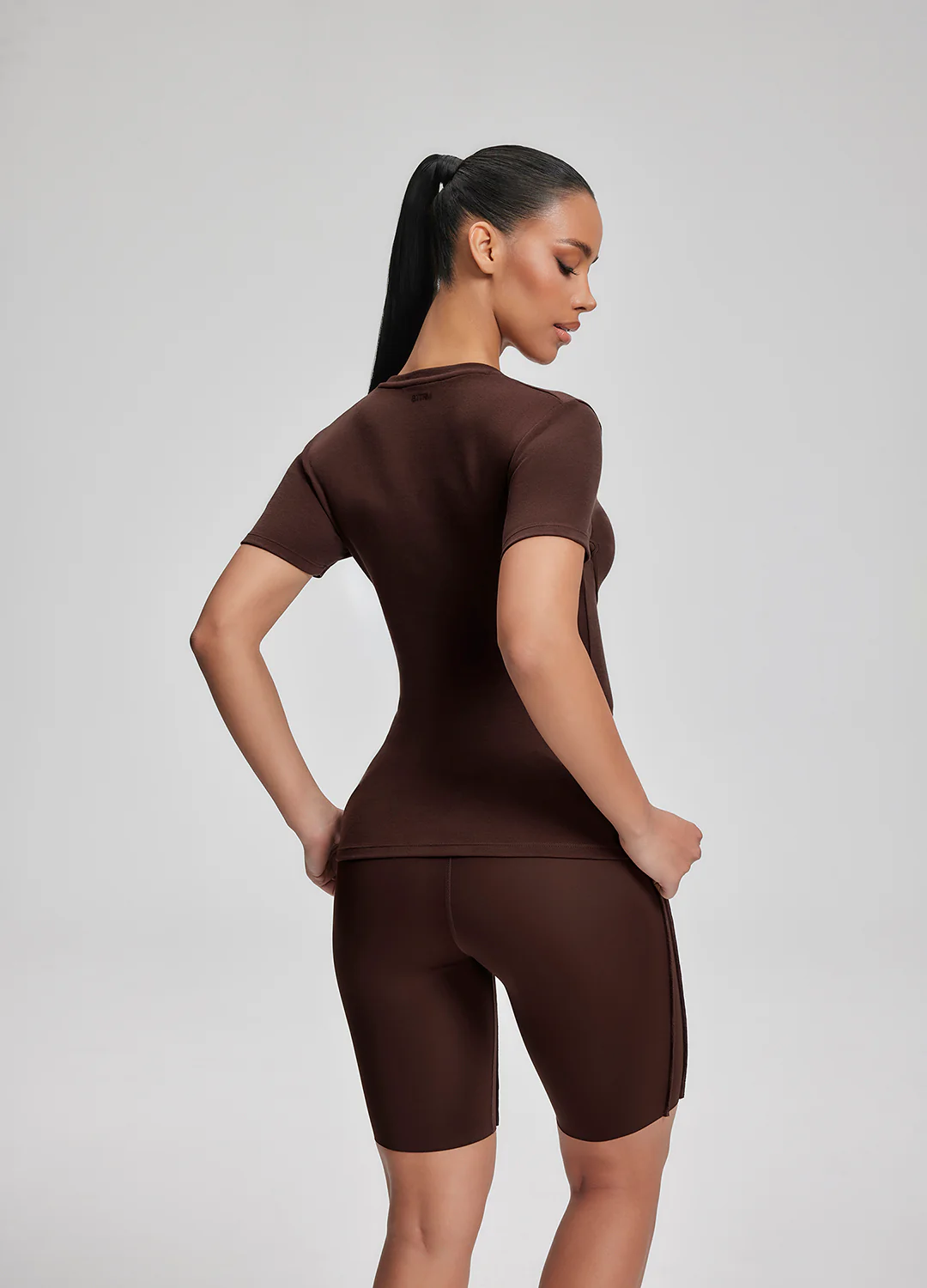 Contour Seam Everyday T-Shirt - Image 2