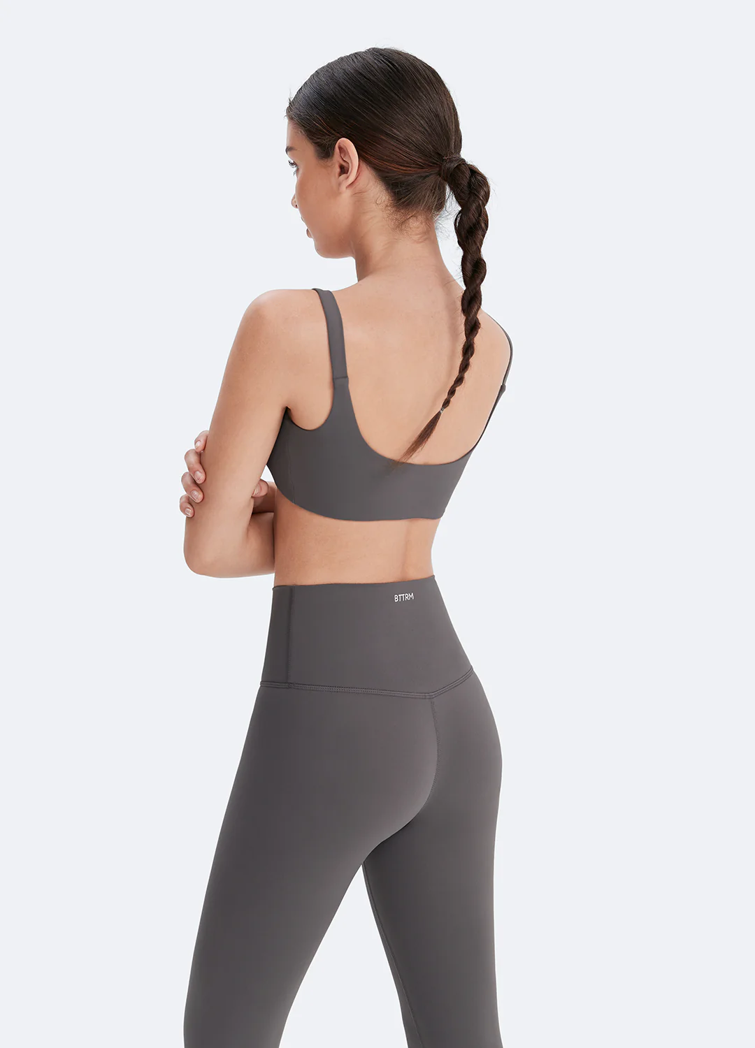 Form-Fitting Sports Bra - Image 5