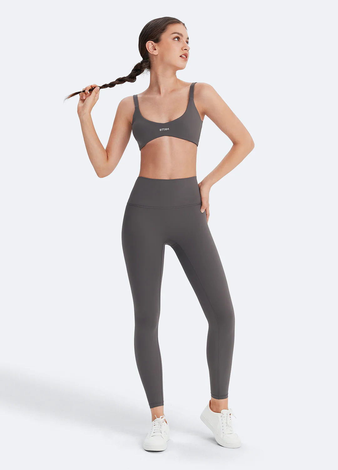 Form-Fitting Sports Bra - Image 6