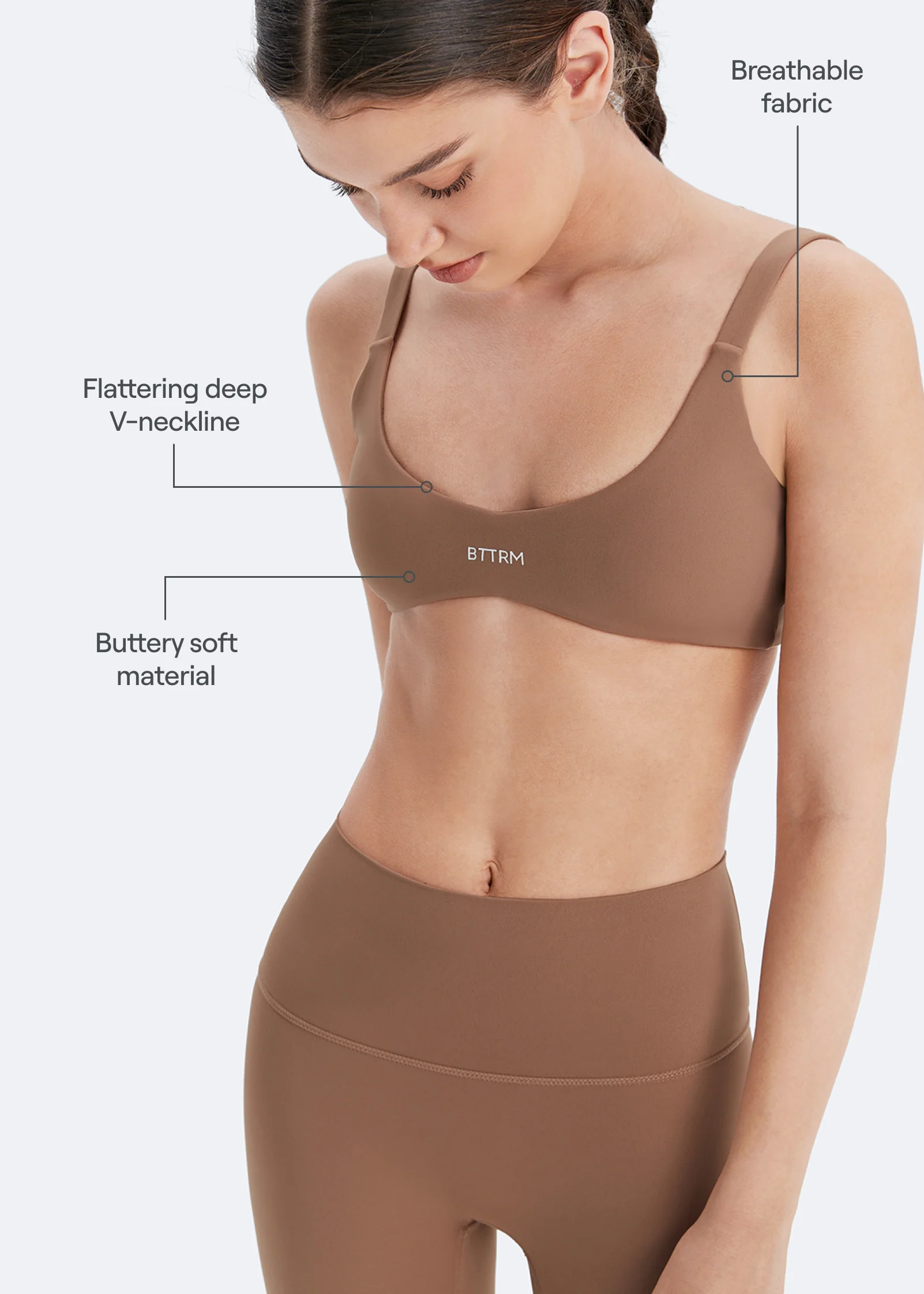 Form-Fitting Sports Bra - Image 3