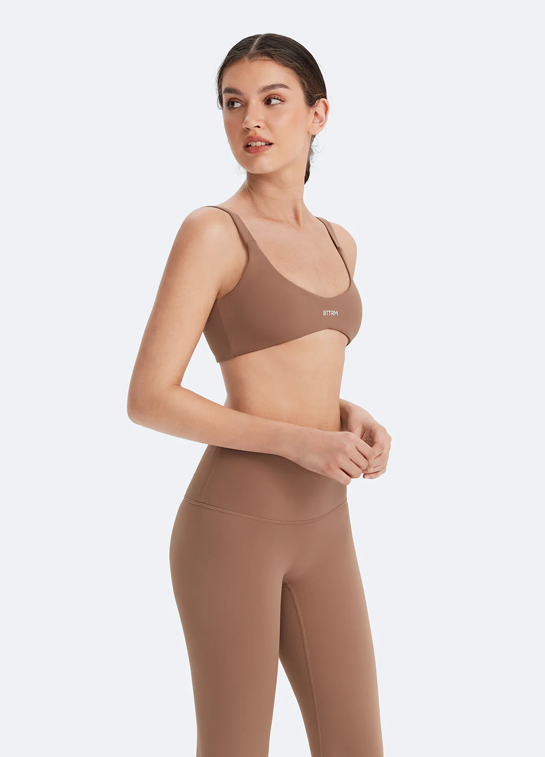 Form-Fitting Sports Bra - Image 5