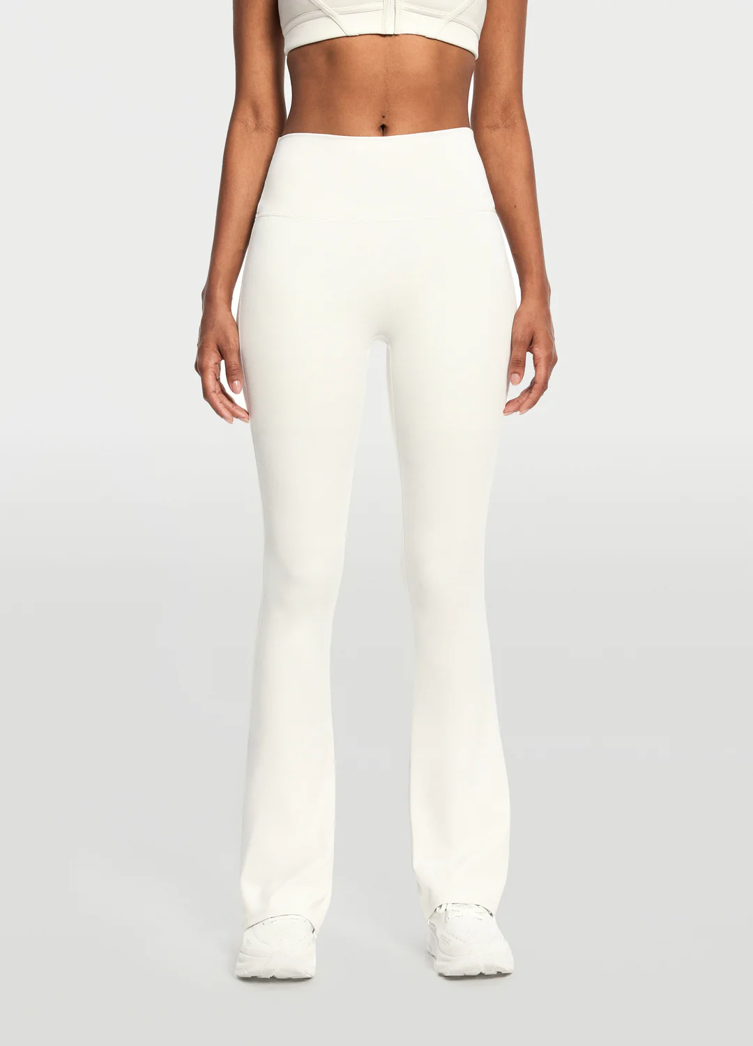 High-Waisted Foxy Flare Leggings - Image 3