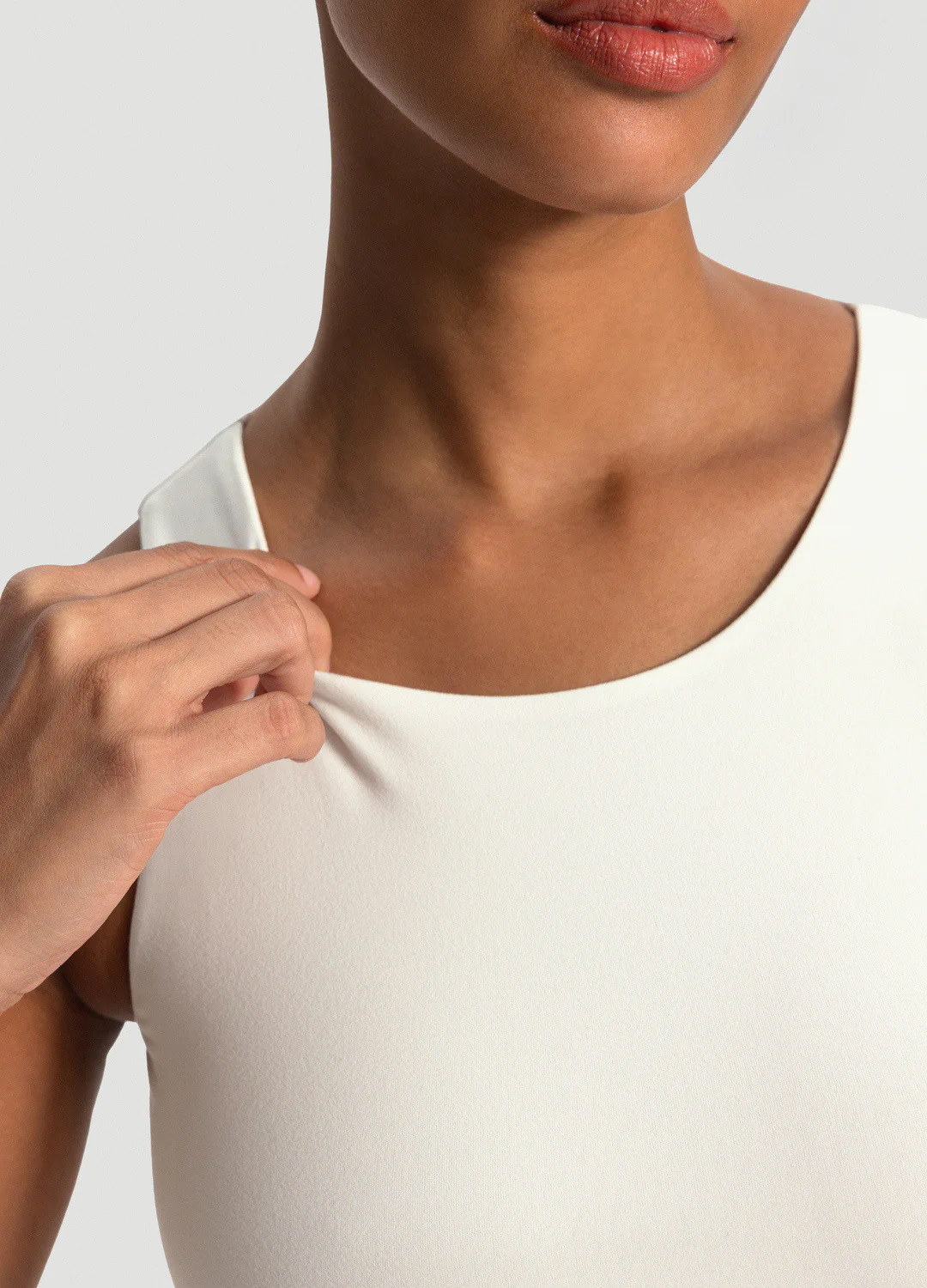 High Neck Cropped Tank Top - Image 4