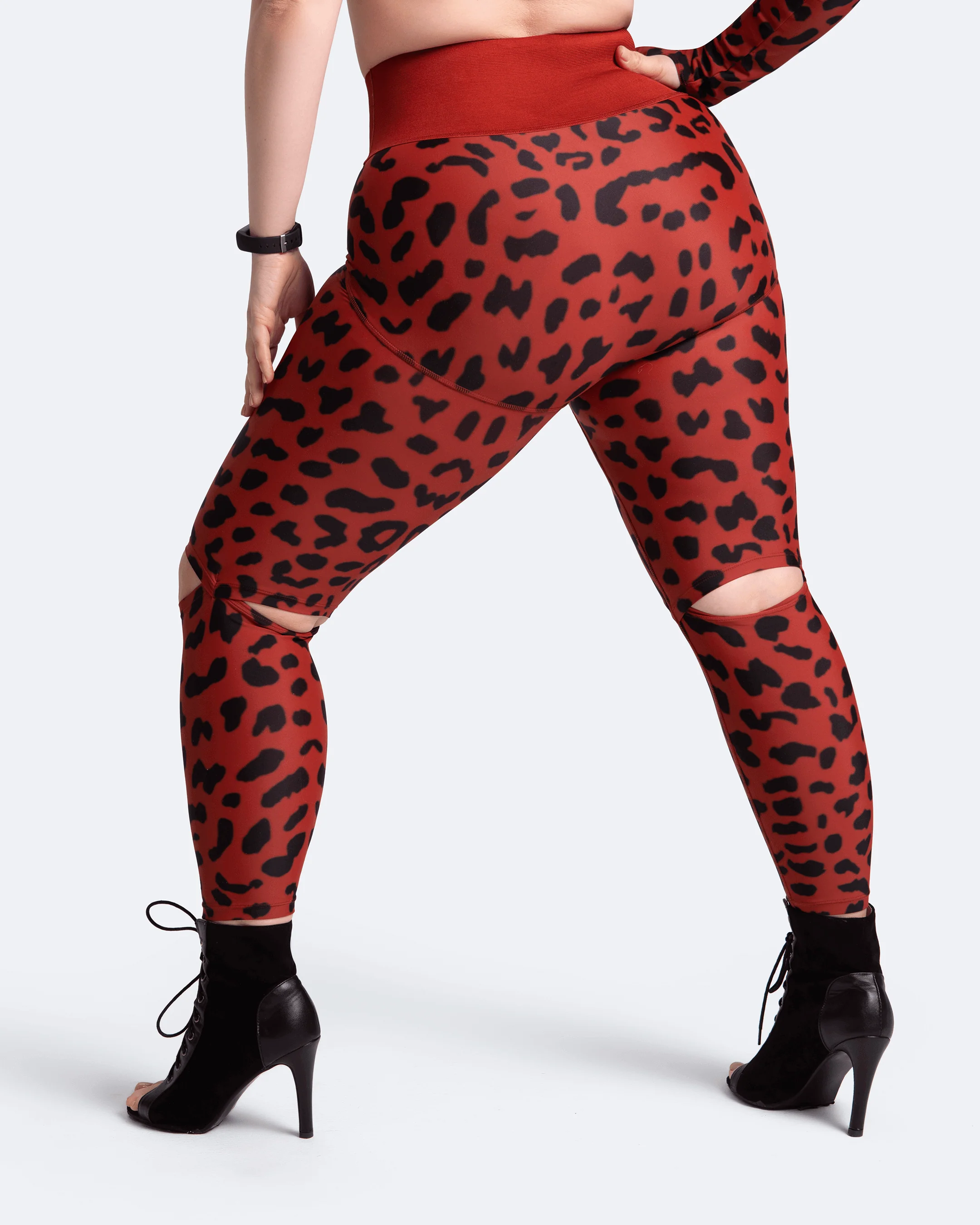 High-Rise Knee-Slit Leggings - Image 14