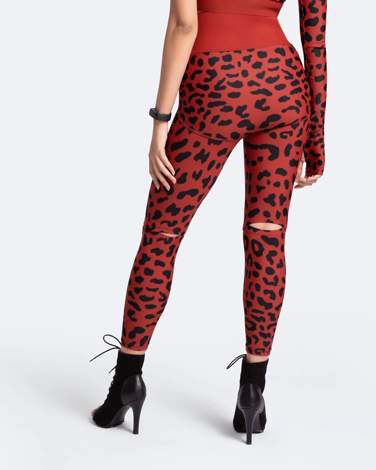 High-Rise Knee-Slit Leggings - Image 4