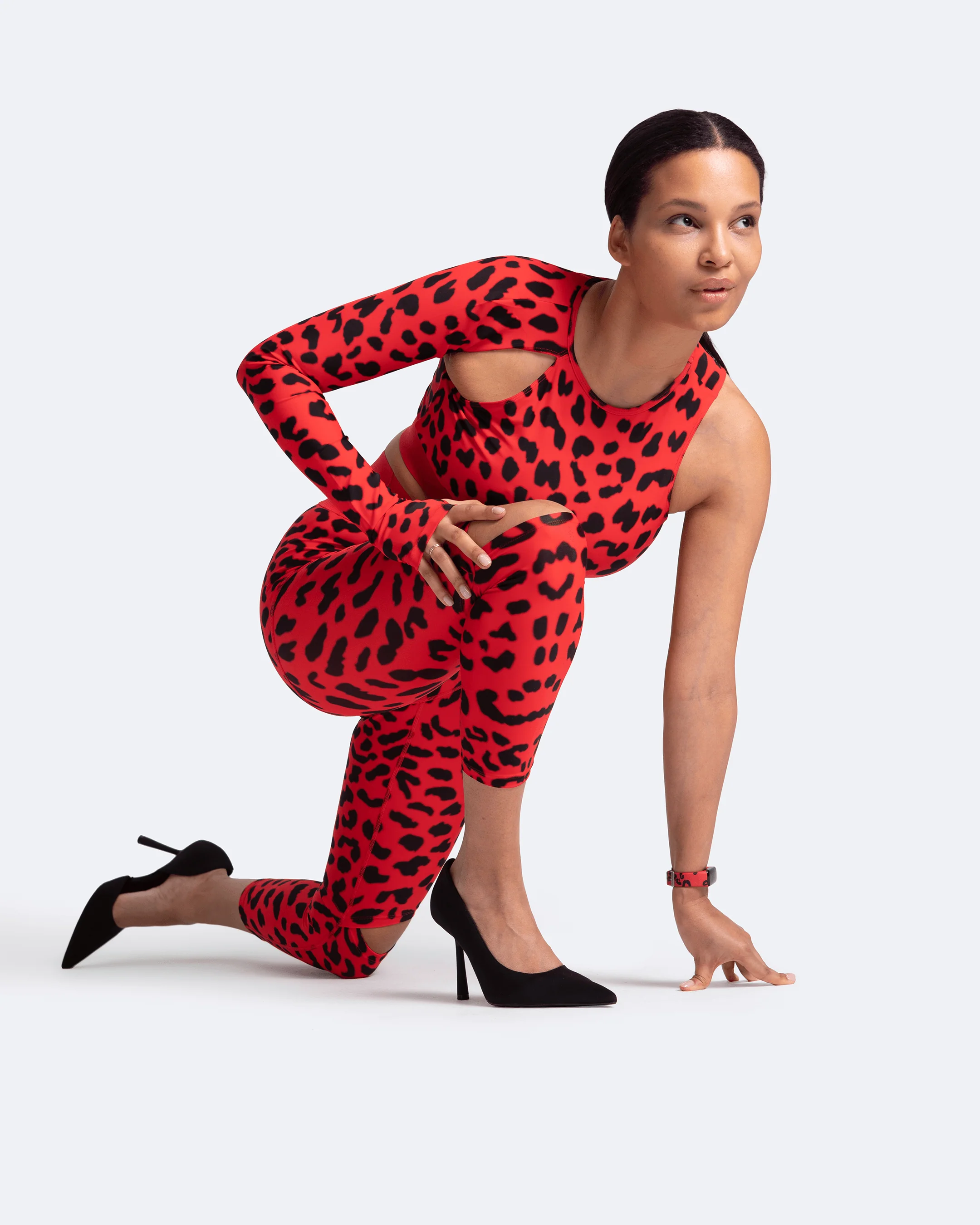High-Rise Knee-Slit Leggings - Image 11