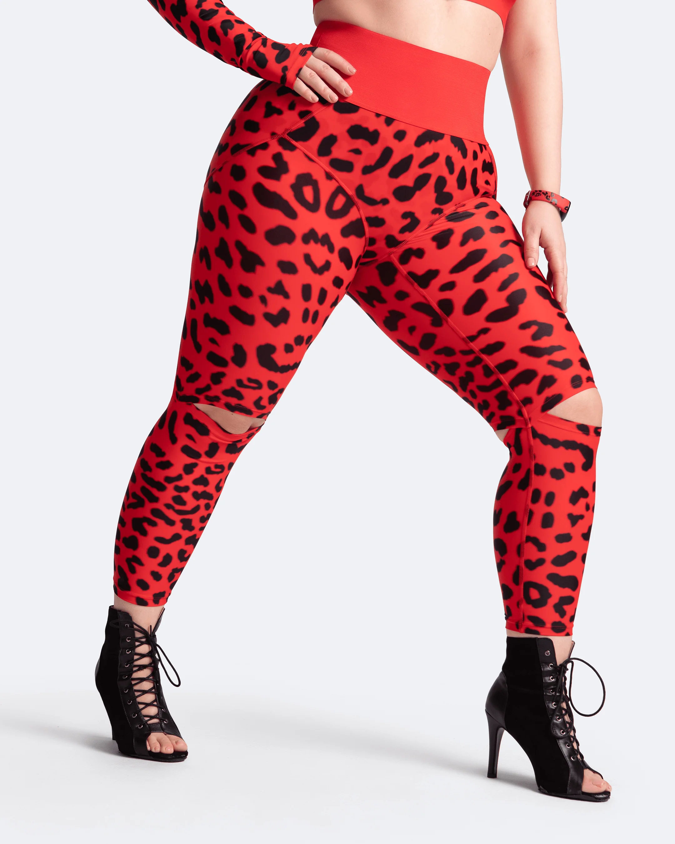 High-Rise Knee-Slit Leggings - Image 13