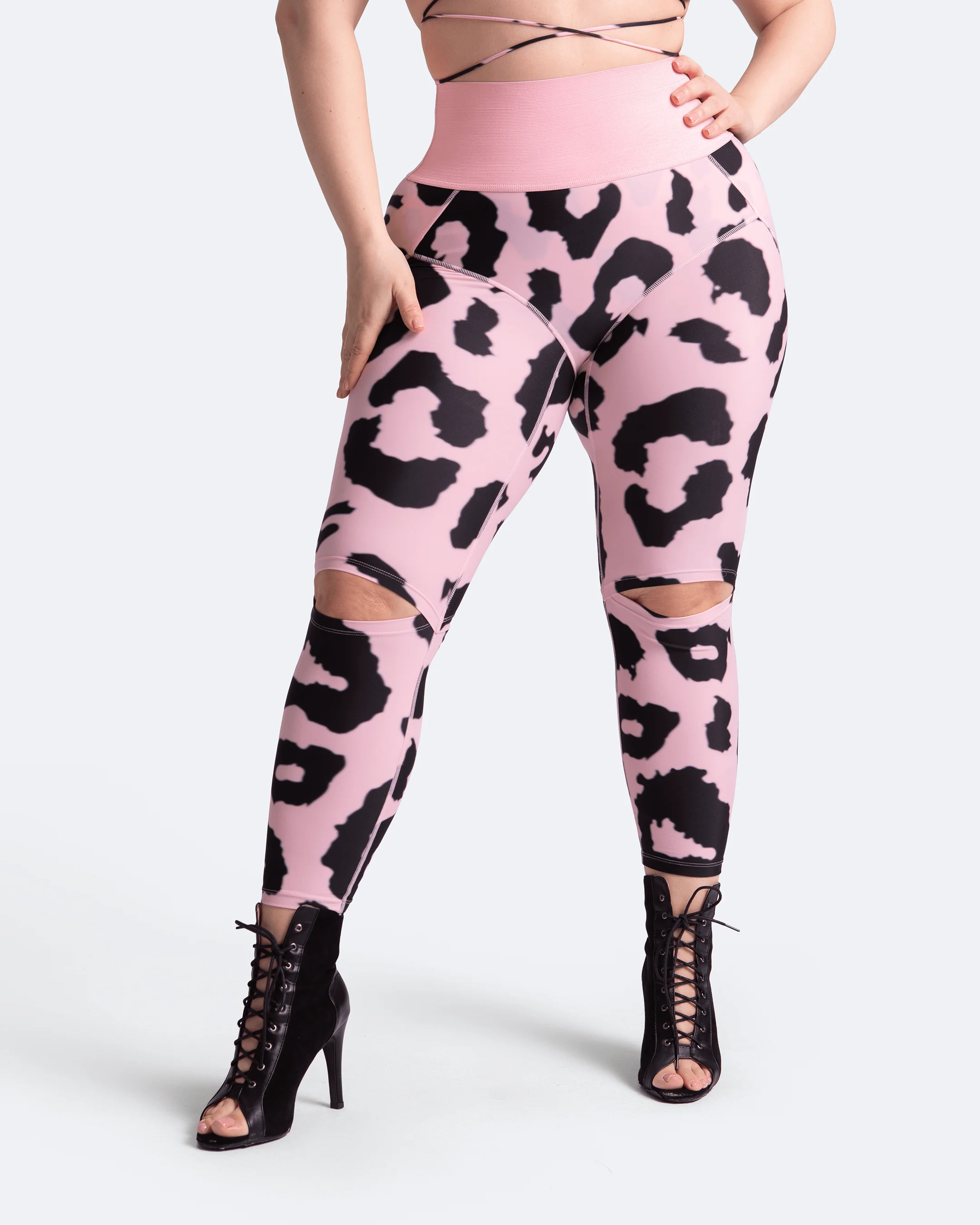 High-Rise Knee-Slit Leggings - Image 12