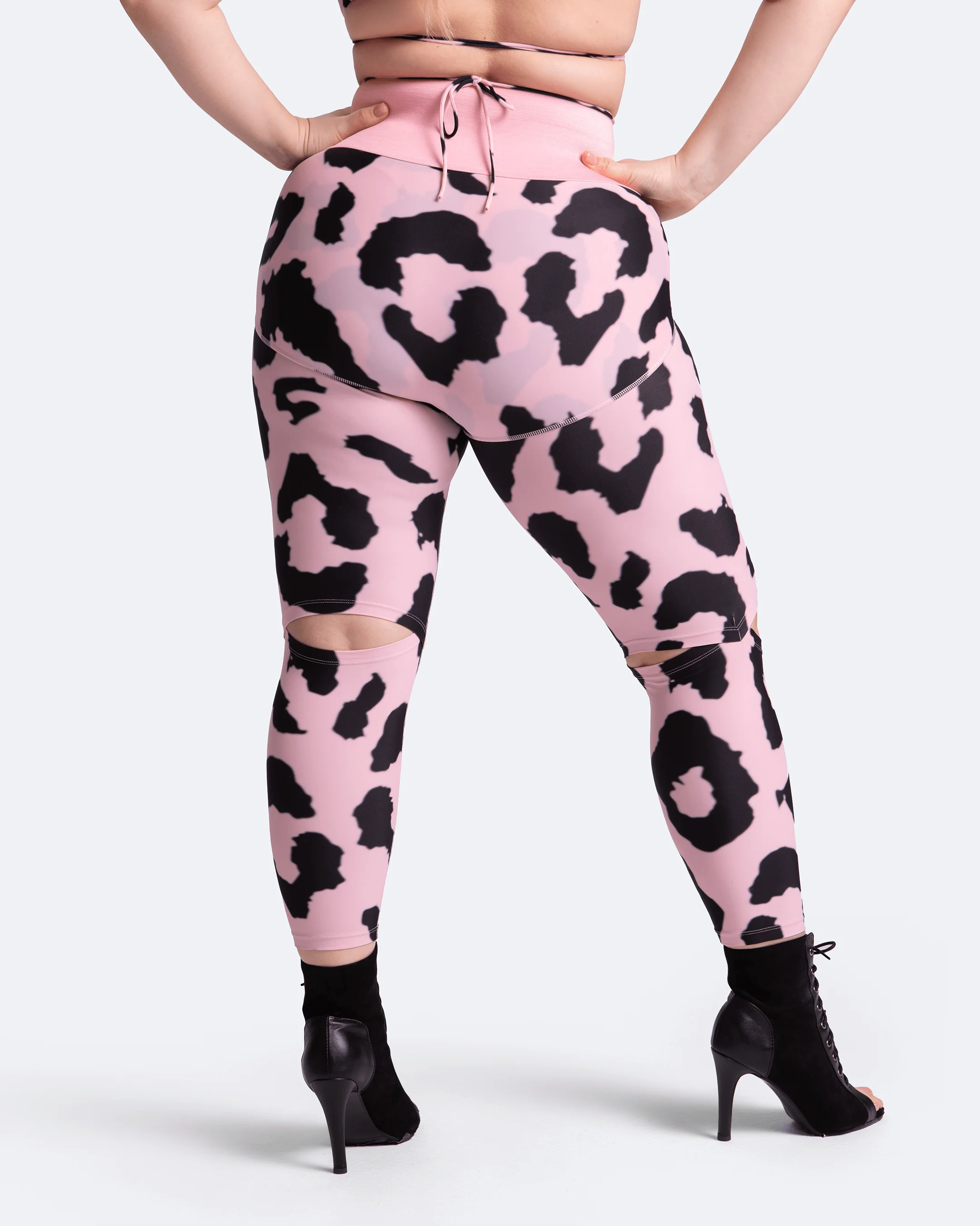 High-Rise Knee-Slit Leggings - Image 14