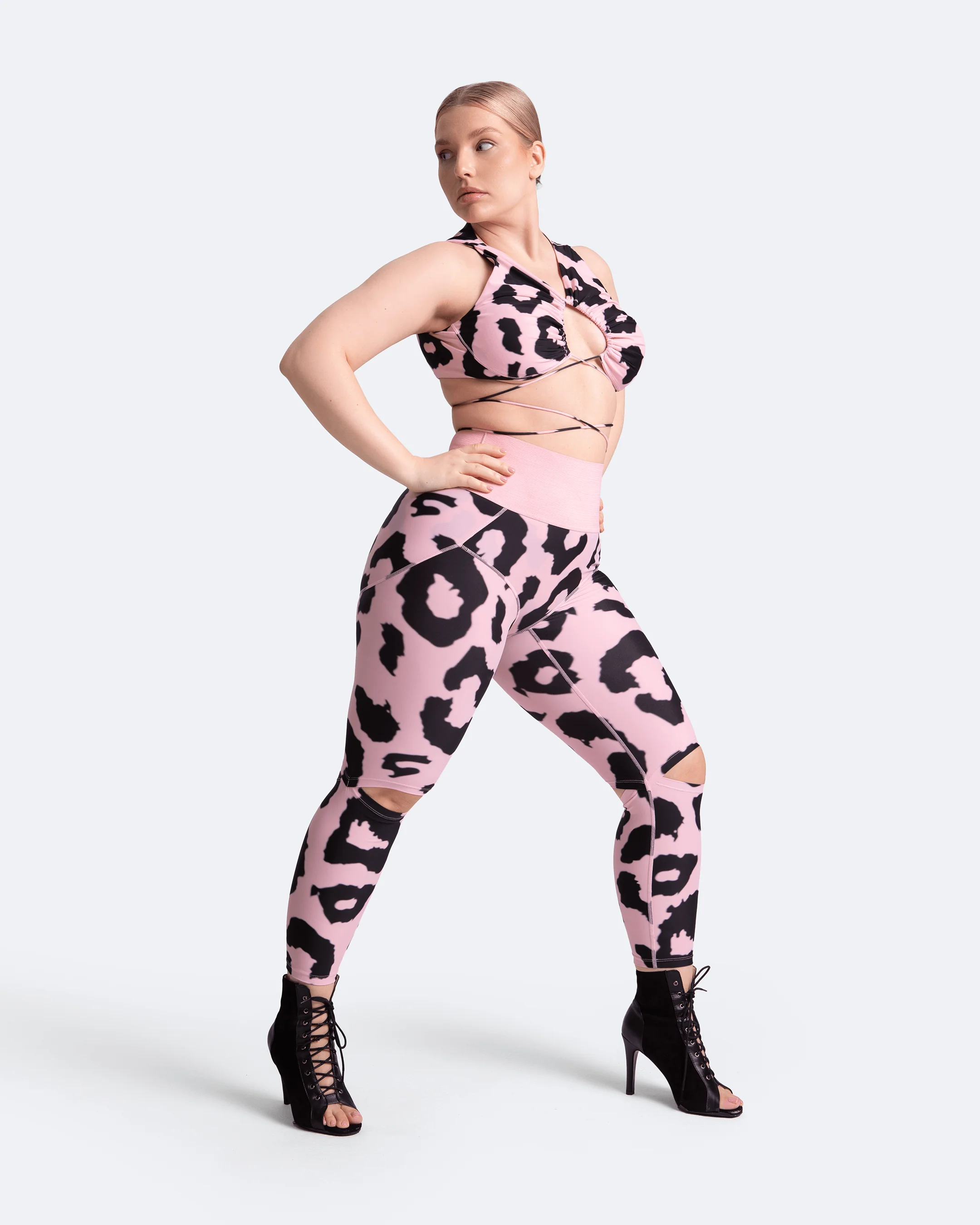 High-Rise Knee-Slit Leggings - Image 16