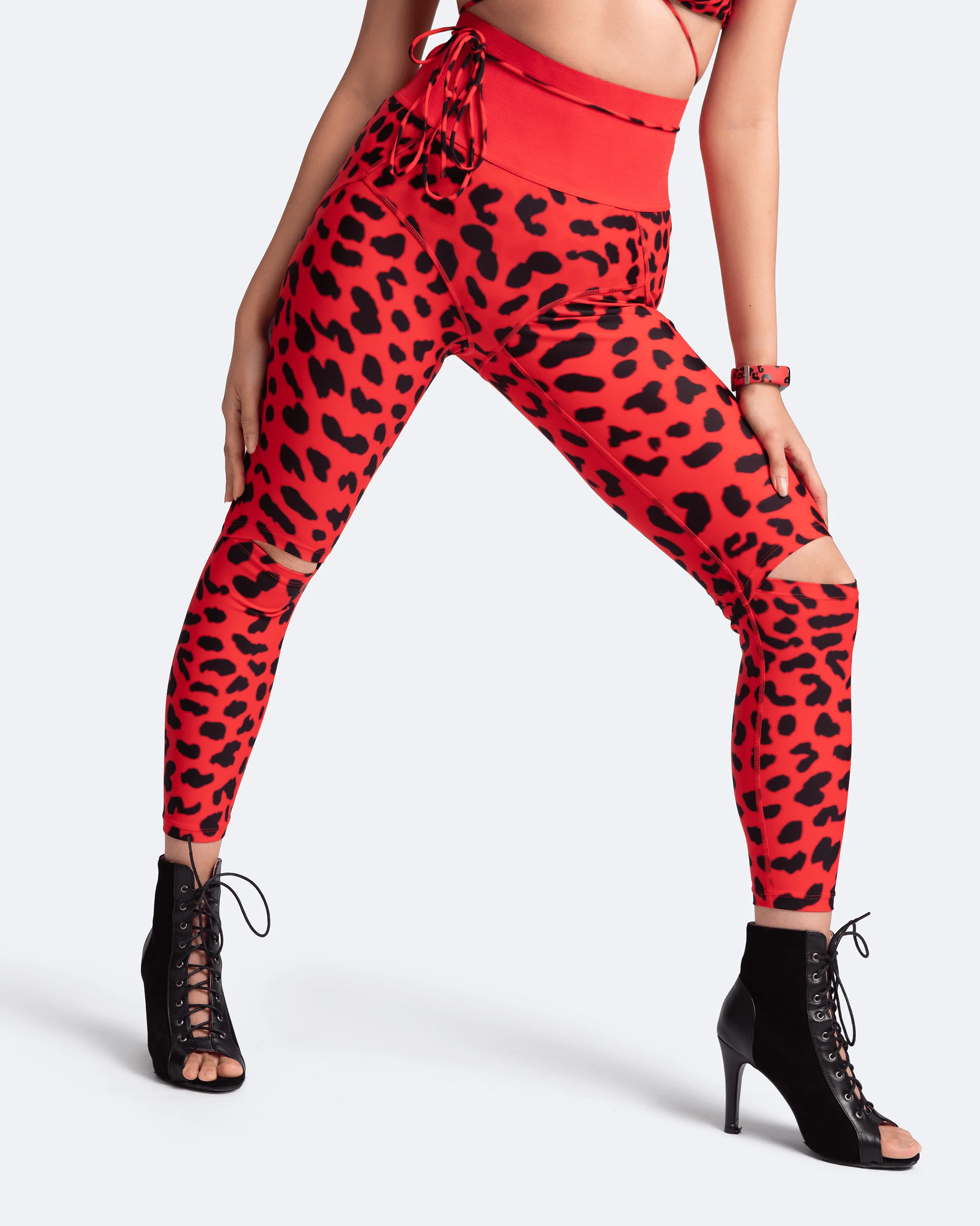 High-Rise Knee-Slit Leggings - Image 3