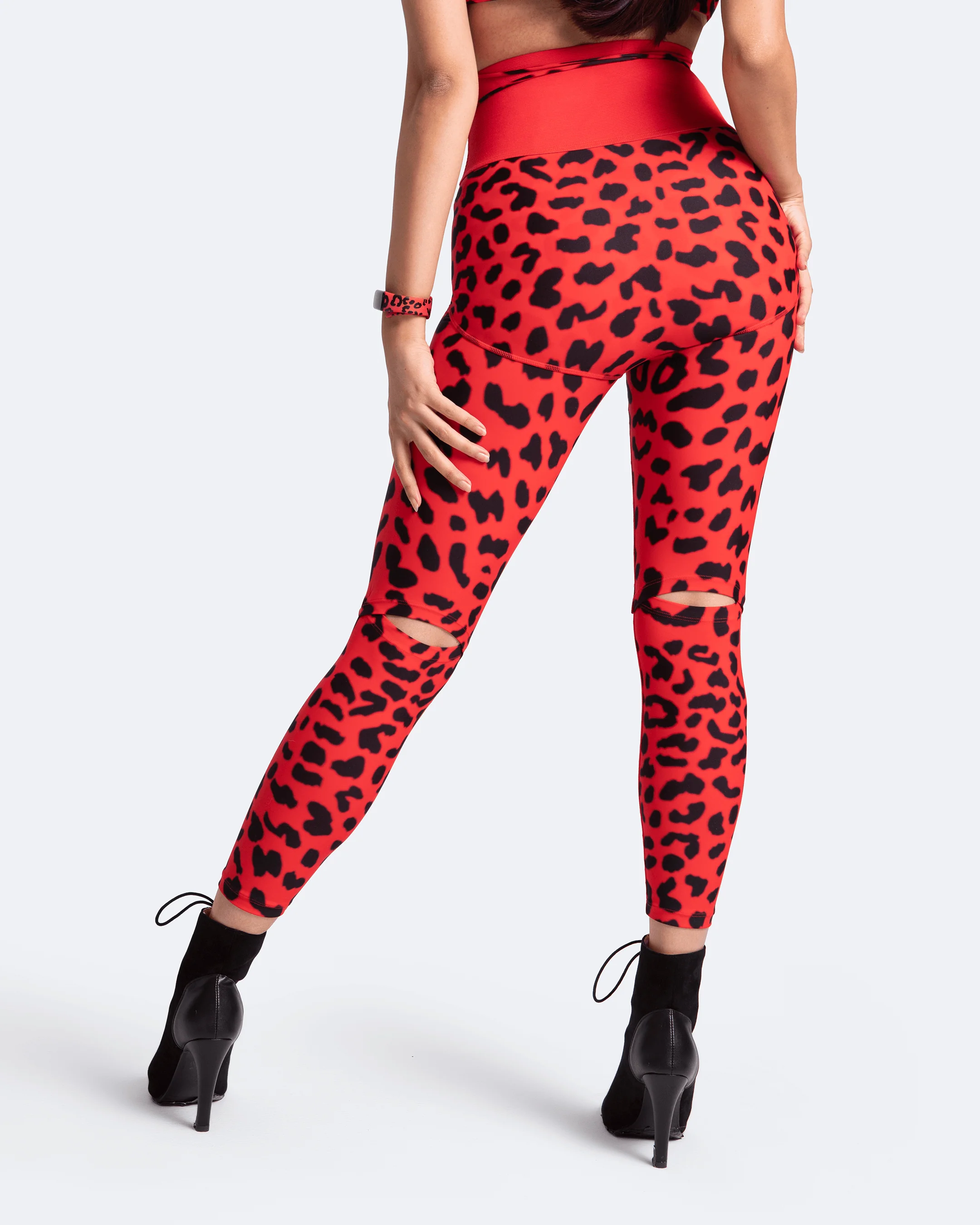 High-Rise Knee-Slit Leggings - Image 4