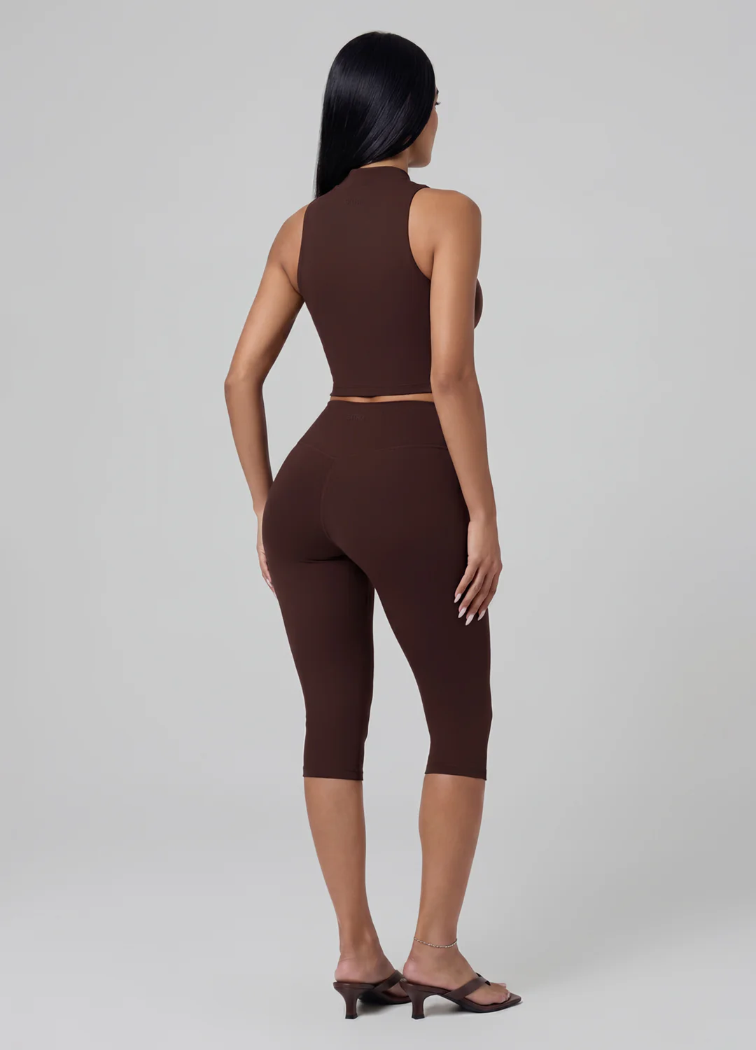 High-Waisted Sculpt Capri Leggings - Image 3