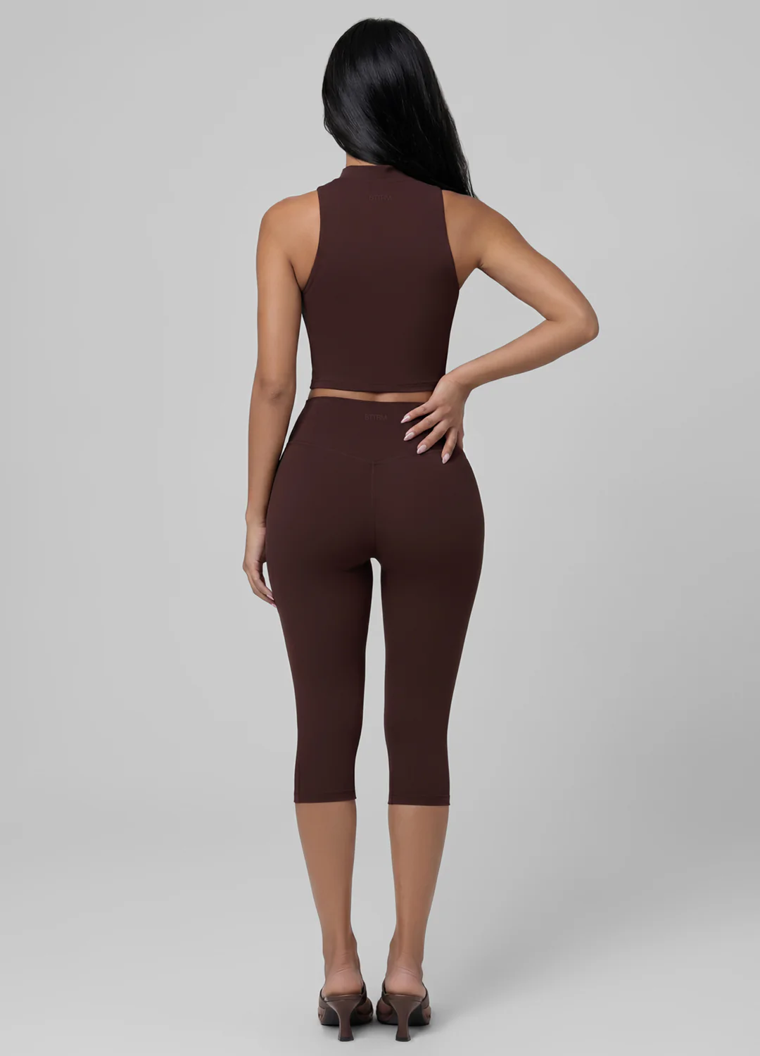 High-Waisted Sculpt Capri Leggings - Image 4