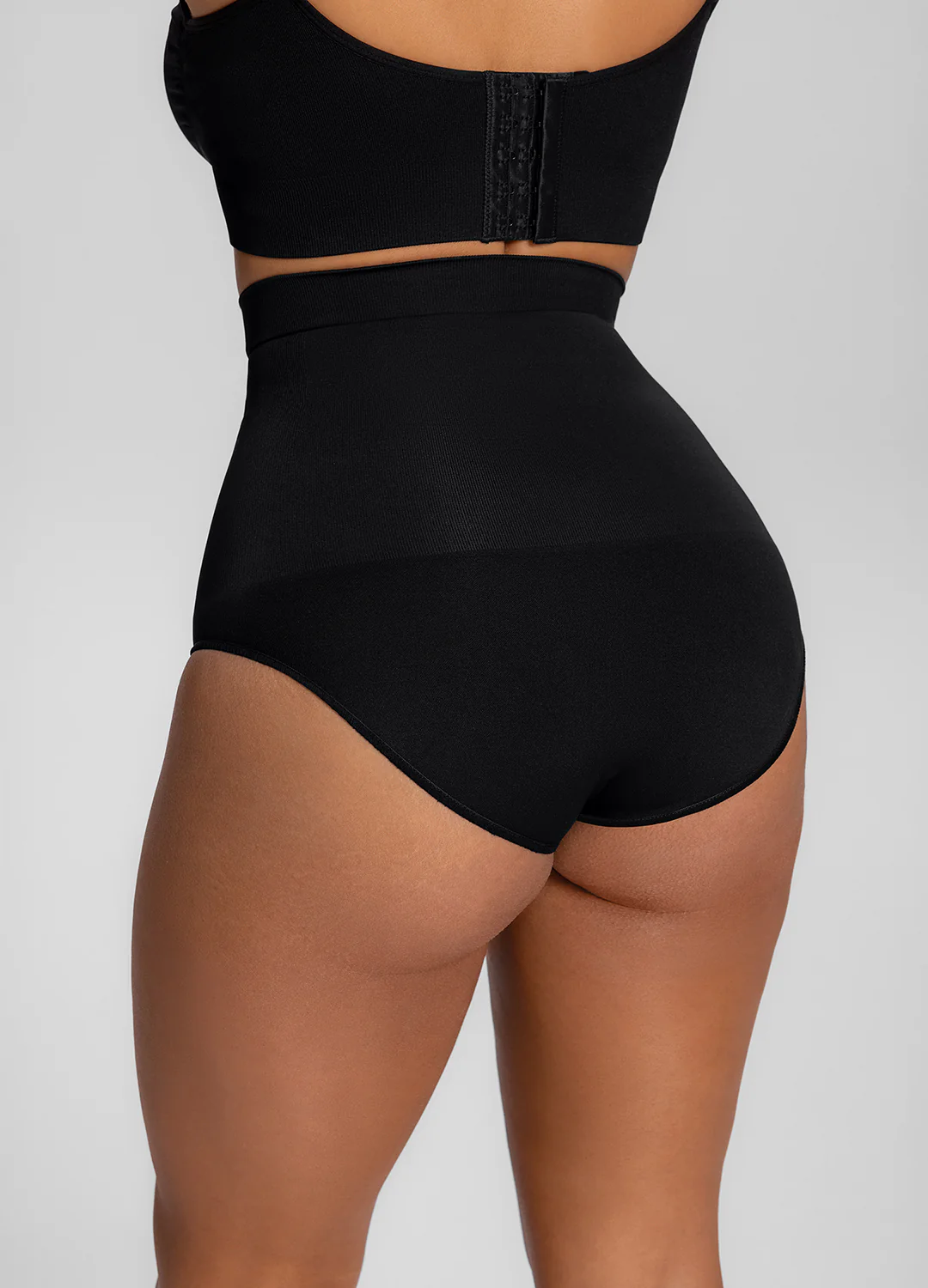 Seamless High-Waisted Tummy-Control Butt-Lifting Sculpting Briefs - Image 4