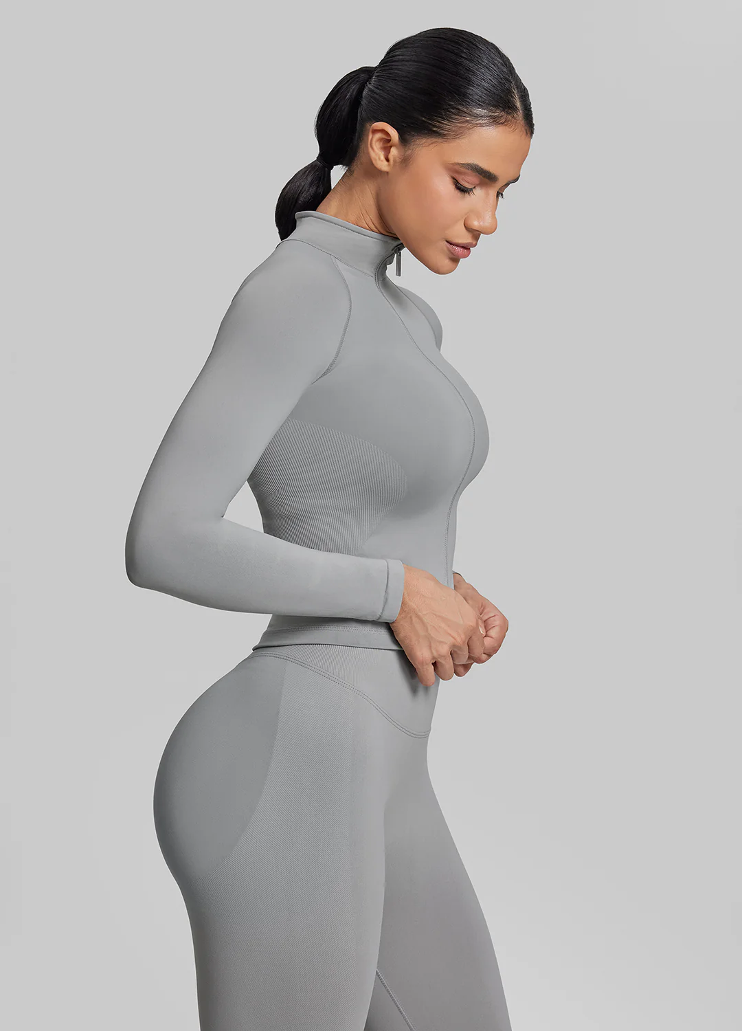 Ultrasculpt Longline Full Zipper Seamless Breathable Warm Jacket - Image 2