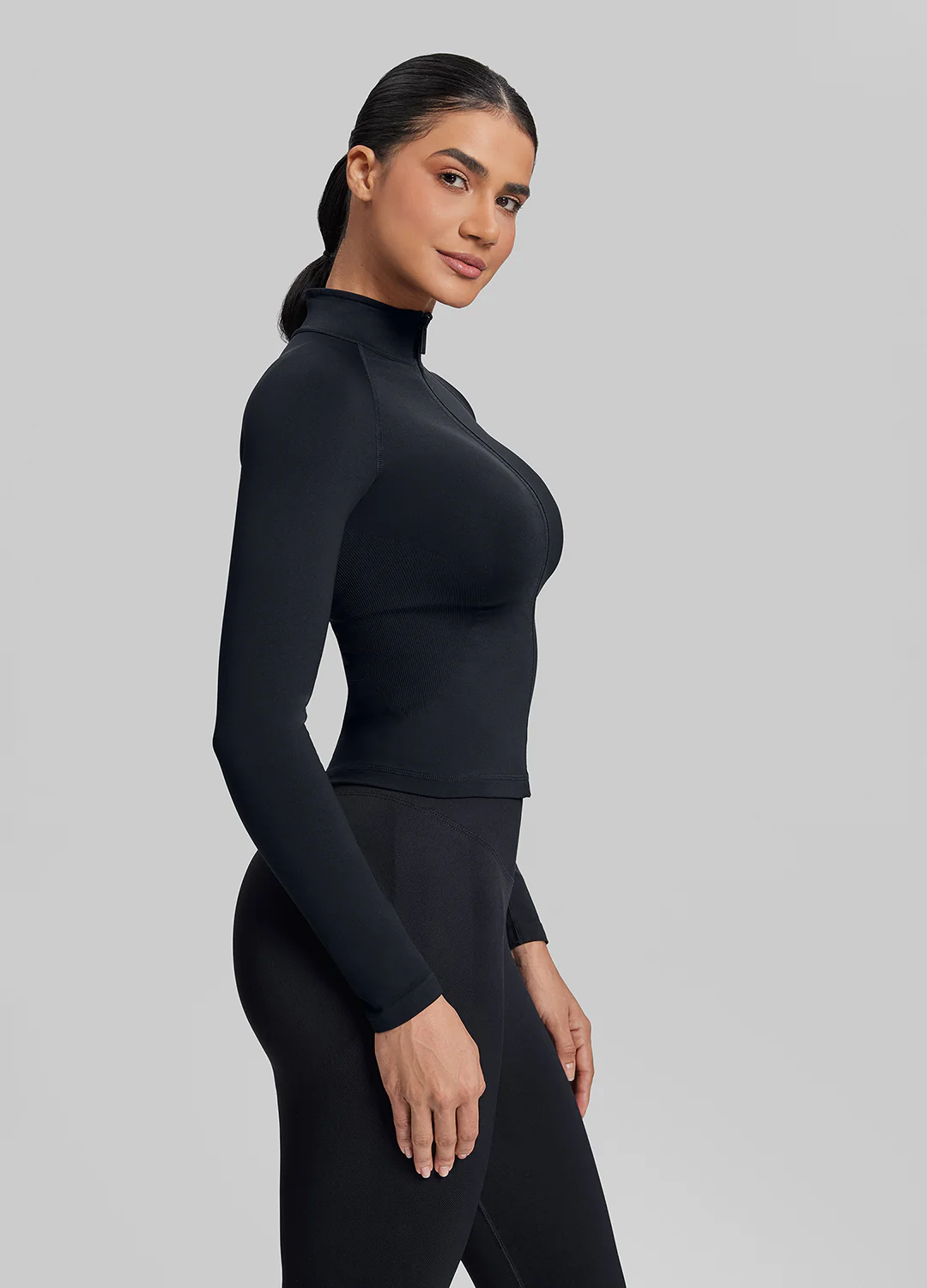 Ultrasculpt Longline Full Zipper Seamless Breathable Warm Jacket - Image 2
