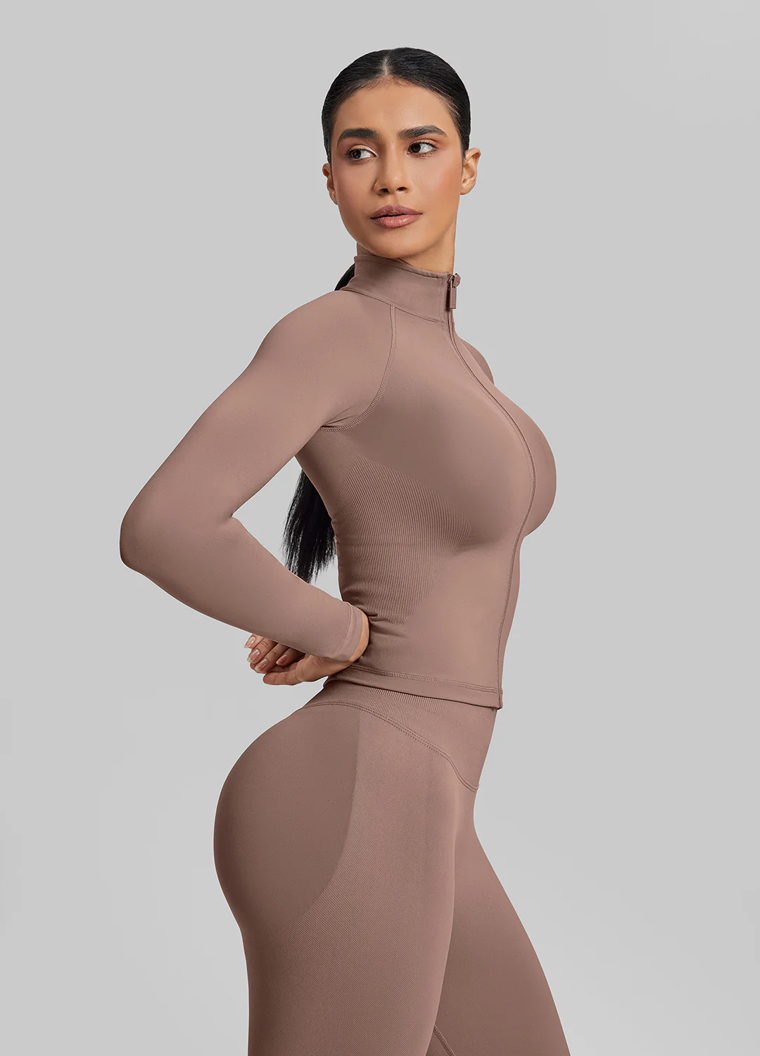 Ultrasculpt Longline Full Zipper Seamless Breathable Warm Jacket - Image 6