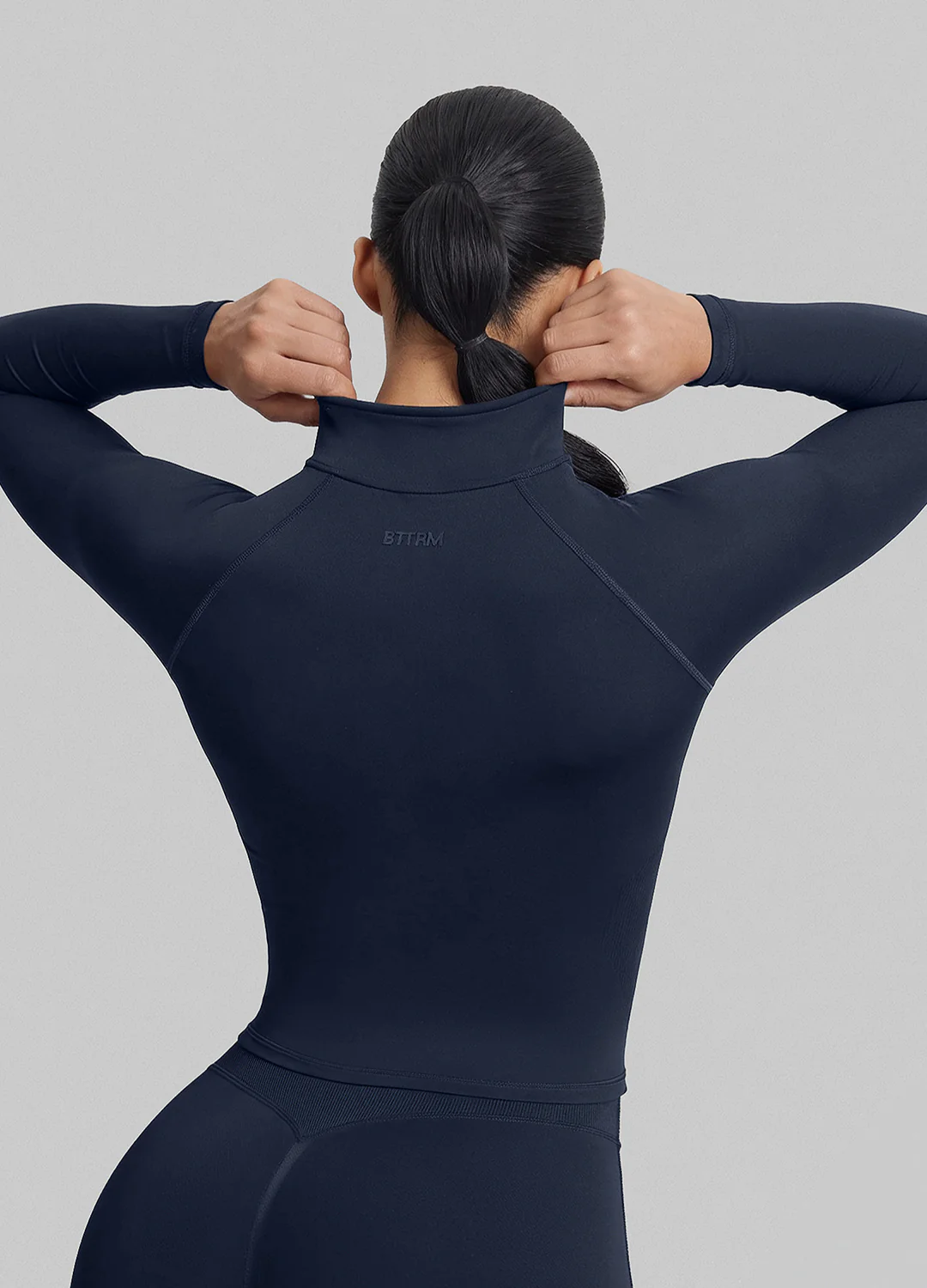 Ultrasculpt Longline Full Zipper Seamless Breathable Warm Jacket - Image 3