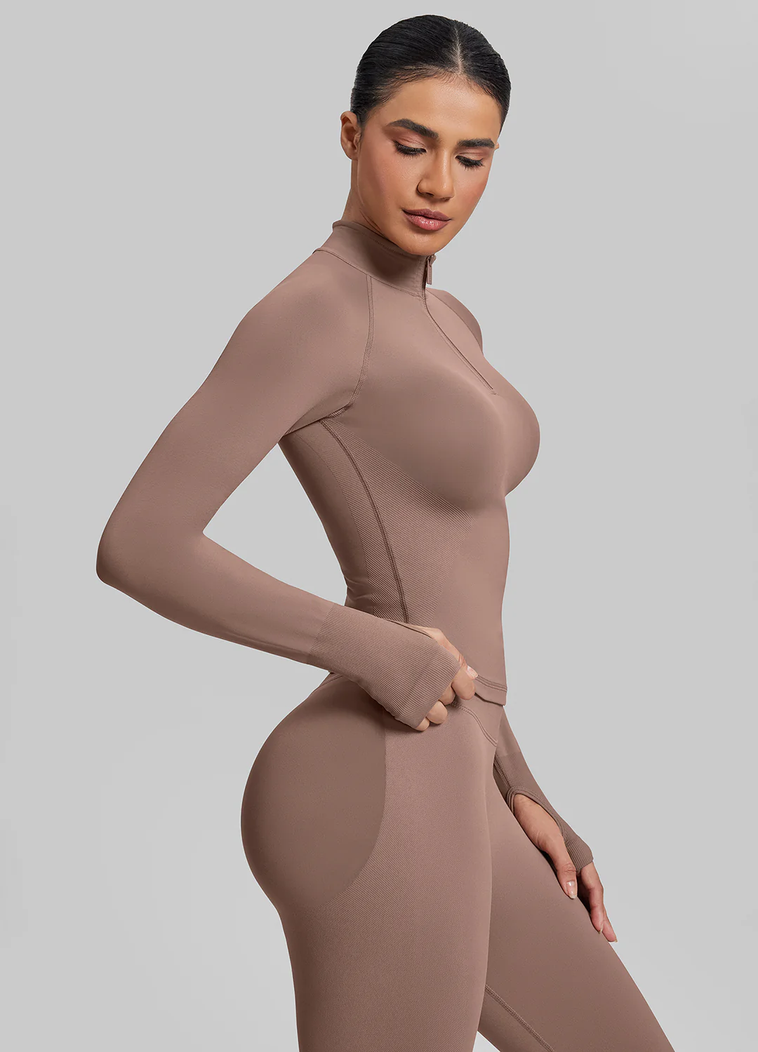 Ultrasculpt Longline Form-Fitting Seamless Thumb Hole Twill Knit Half-Zip Top - Image 2