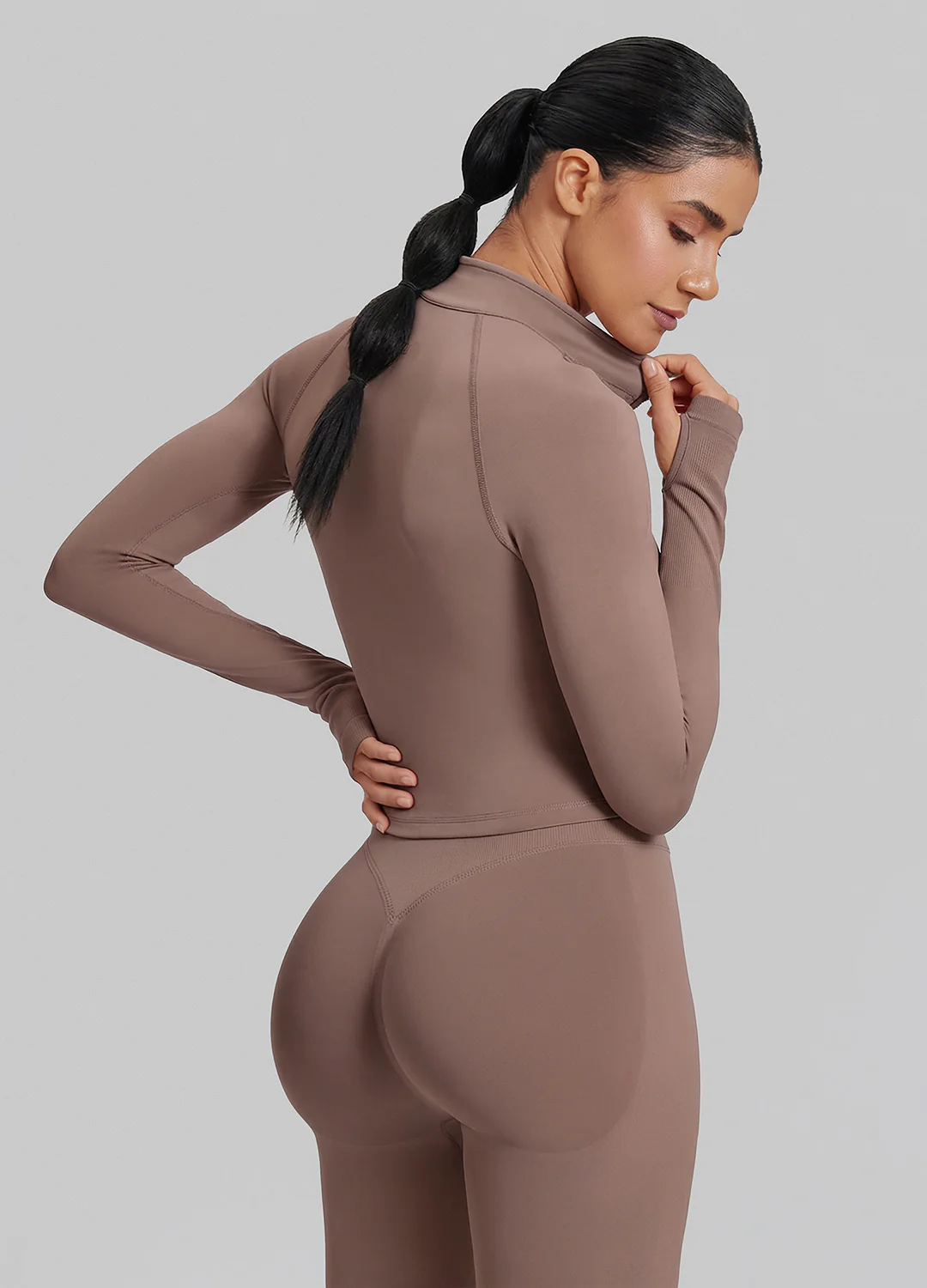 Ultrasculpt Longline Form-Fitting Seamless Thumb Hole Twill Knit Half-Zip Top - Image 3