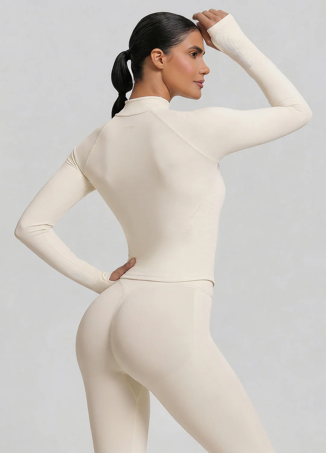 Ultrasculpt Longline Form-Fitting Seamless Thumb Hole Twill Knit Half-Zip Top - Image 6