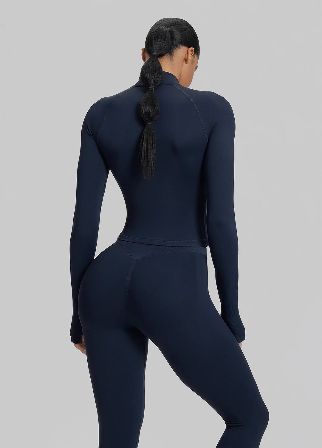 Ultrasculpt Longline Form-Fitting Seamless Thumb Hole Twill Knit Half-Zip Top - Image 3