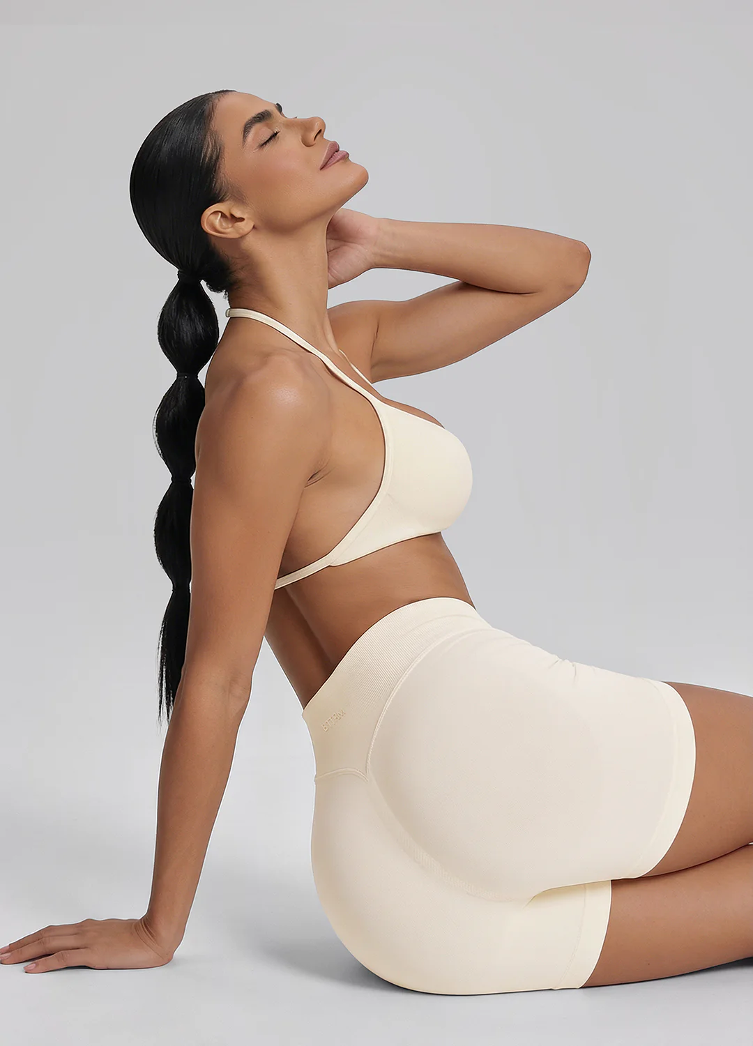Ultrasculpt Halterneck Backless Strappy Functional Twill Knit Bra - Image 5