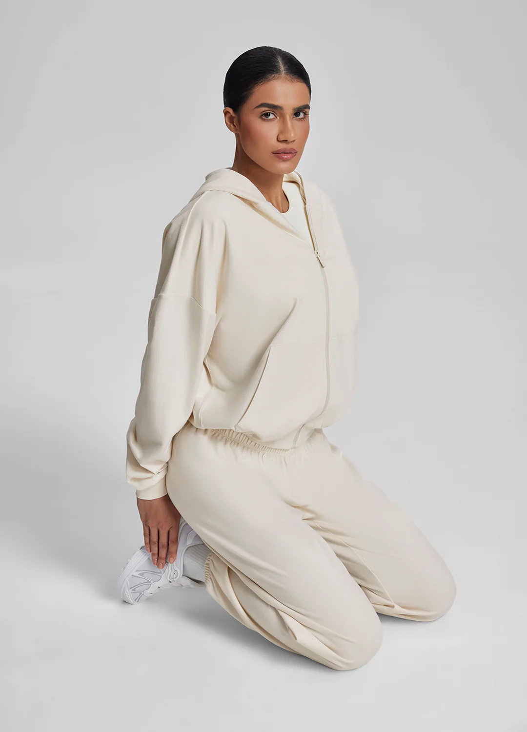 Slouchy Roomy Stretchy Waistband Cozy Joggers - Image 5