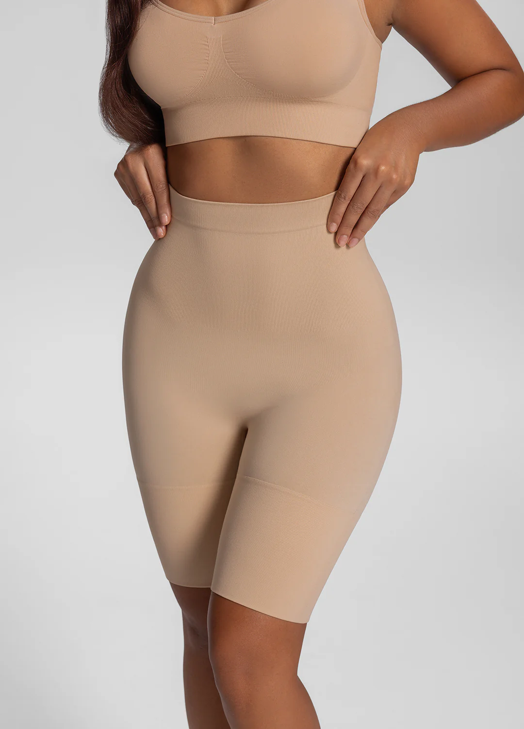 Seamless Mid-Thigh Tummy-Control Butt-Lifting Sculpting Shorts - Image 4