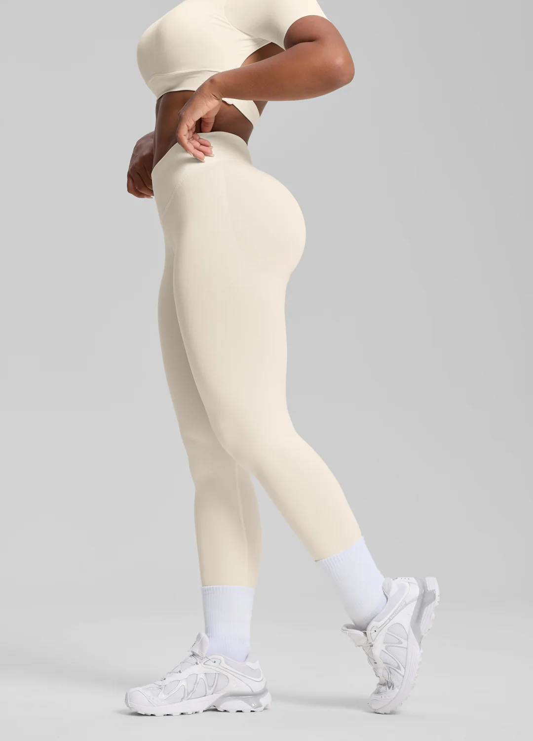 Ultrasculpt High Waisted Butt Lifting Tummy Control Shaping Training Leggings - Image 2