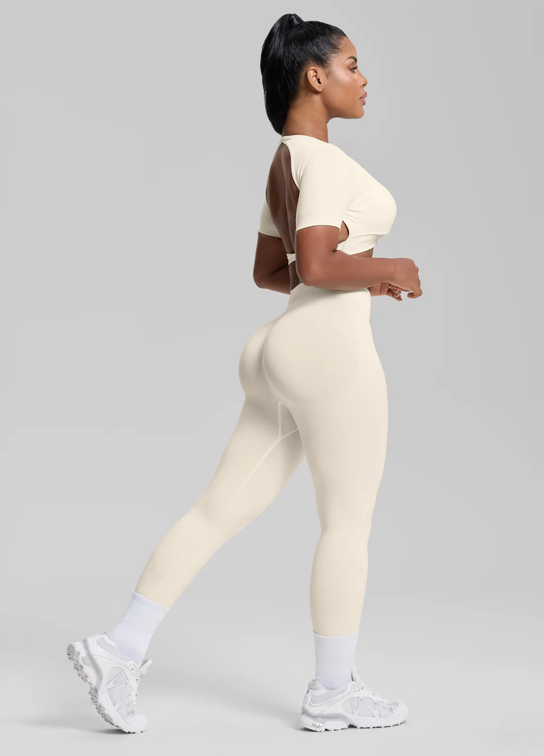 Ultrasculpt High Waisted Butt Lifting Tummy Control Shaping Training Leggings - Image 5