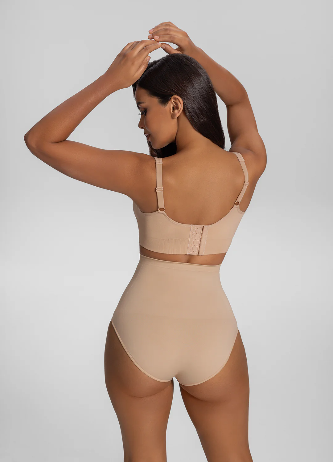 Seamless Smoothing Support Shaping Bra - Image 4