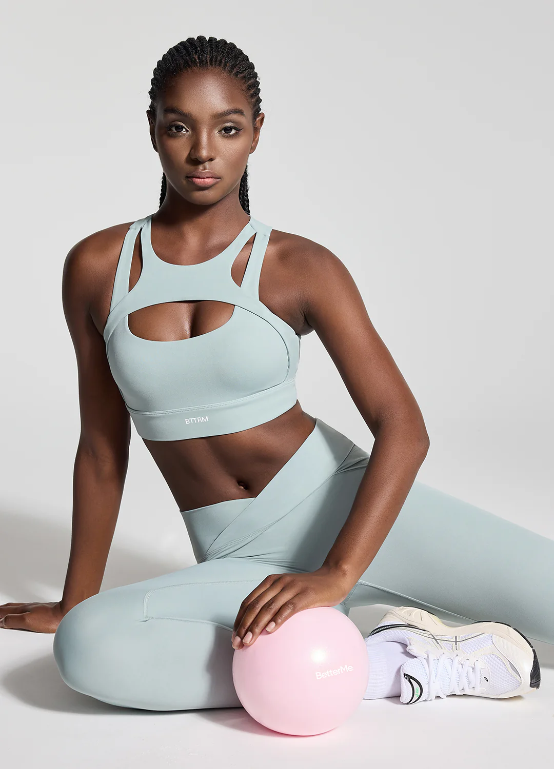 V-Cut Scrunch Leggings - Image 6